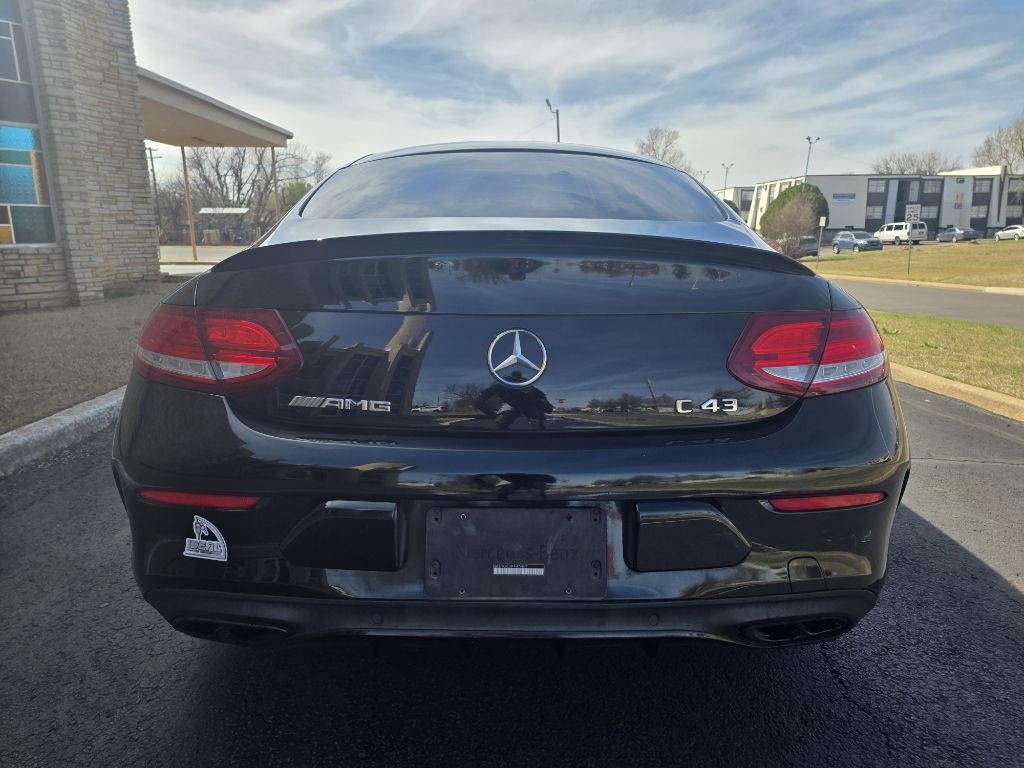 2017 Mercedes-Benz C-Class Image 4