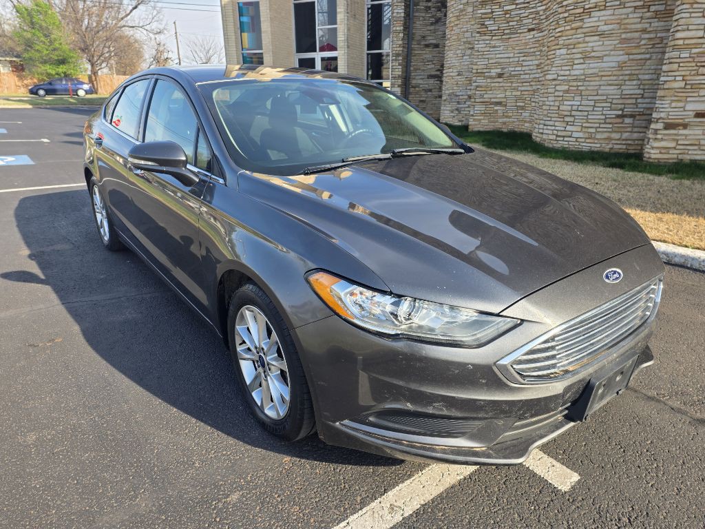2017 Ford Fusion Image 1