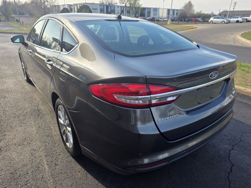 2017 Ford Fusion Image 5