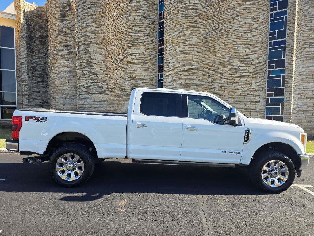 2017 Ford F-250 Image 2