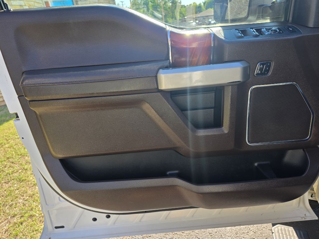 2017 Ford F-250 Image 13