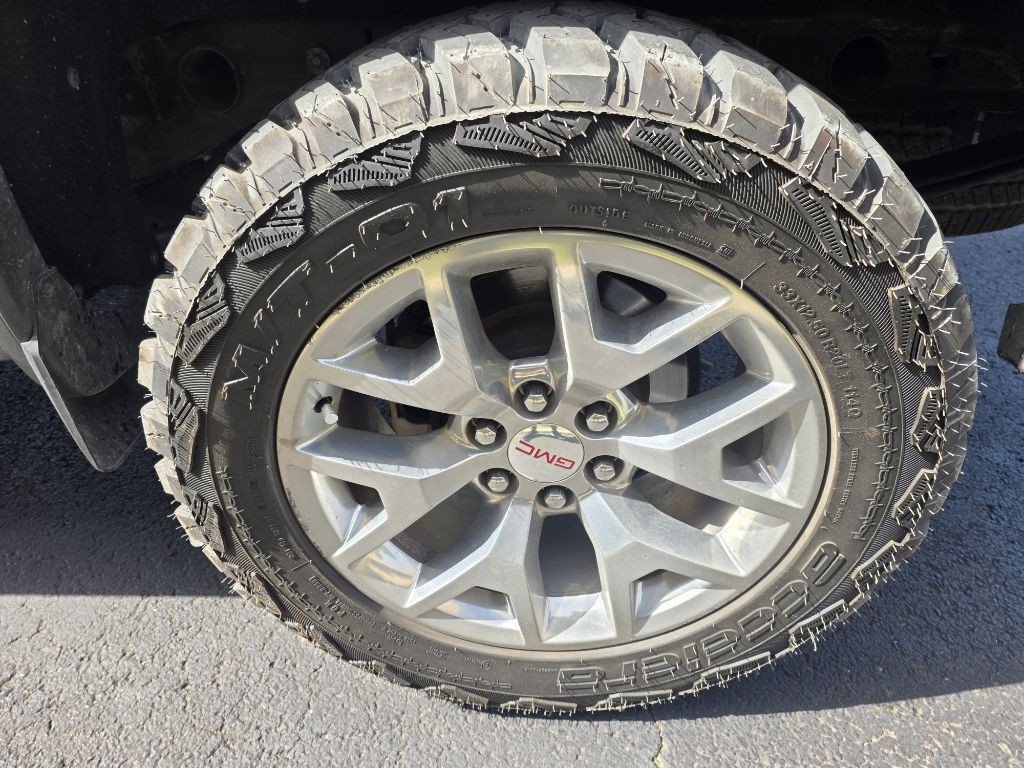 2018 GMC Sierra Image 9