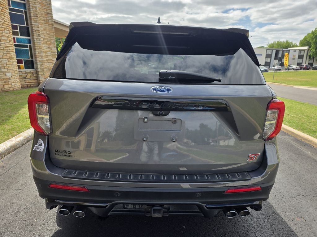 2021 Ford Explorer Image 4