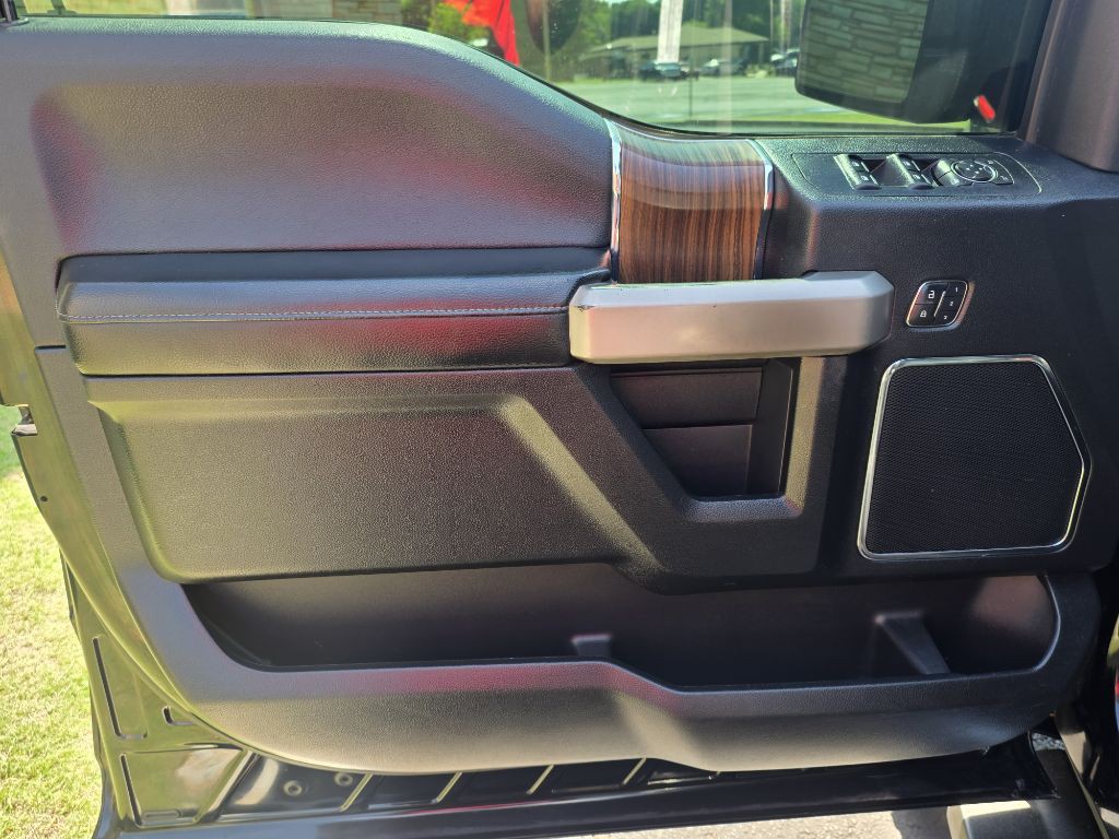 2017 Ford F-150 Image 12