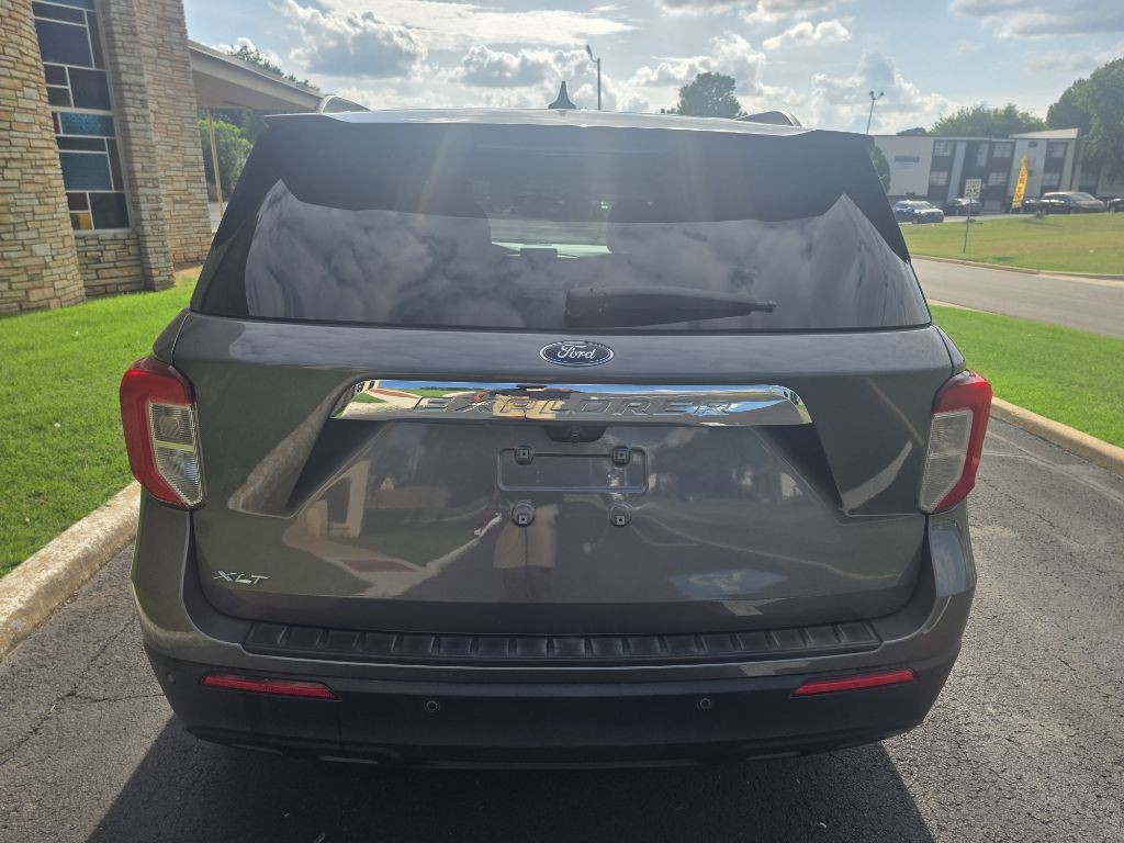 2021 Ford Explorer Image 3