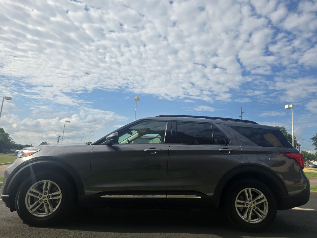 2021 Ford Explorer Image 6