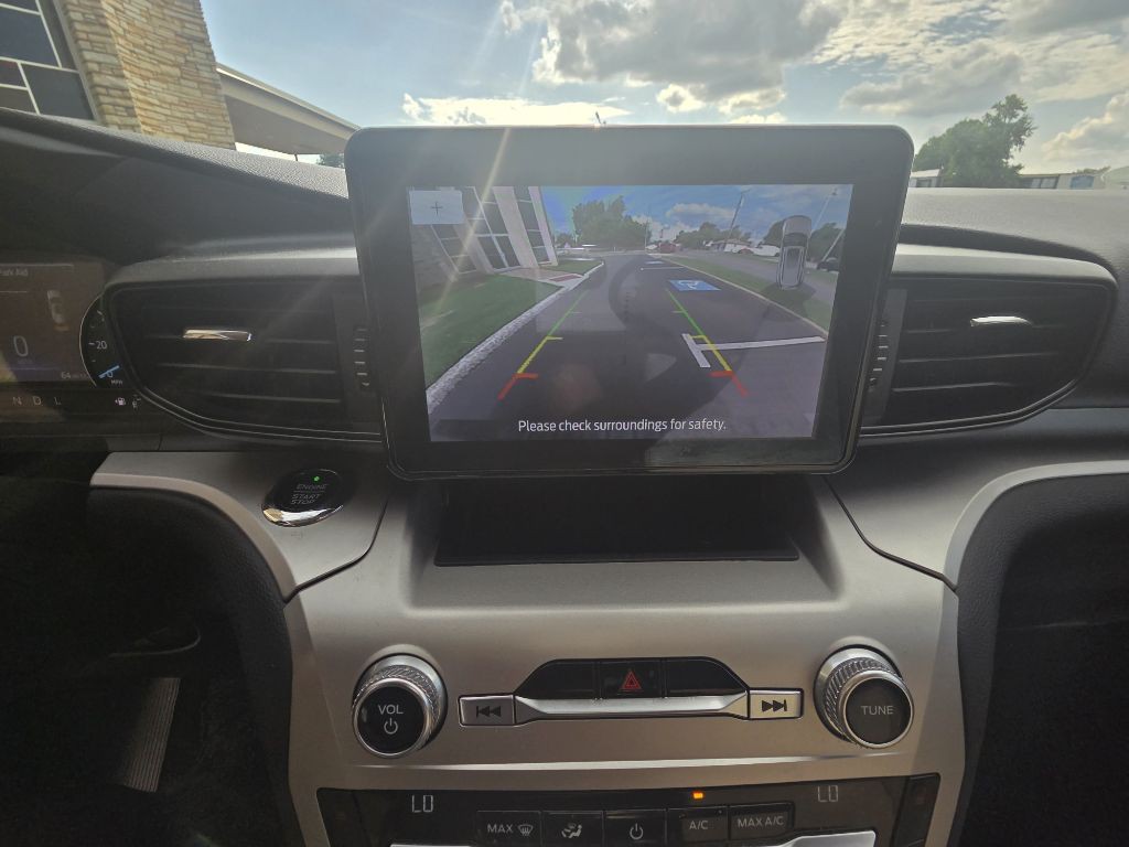 2021 Ford Explorer Image 15