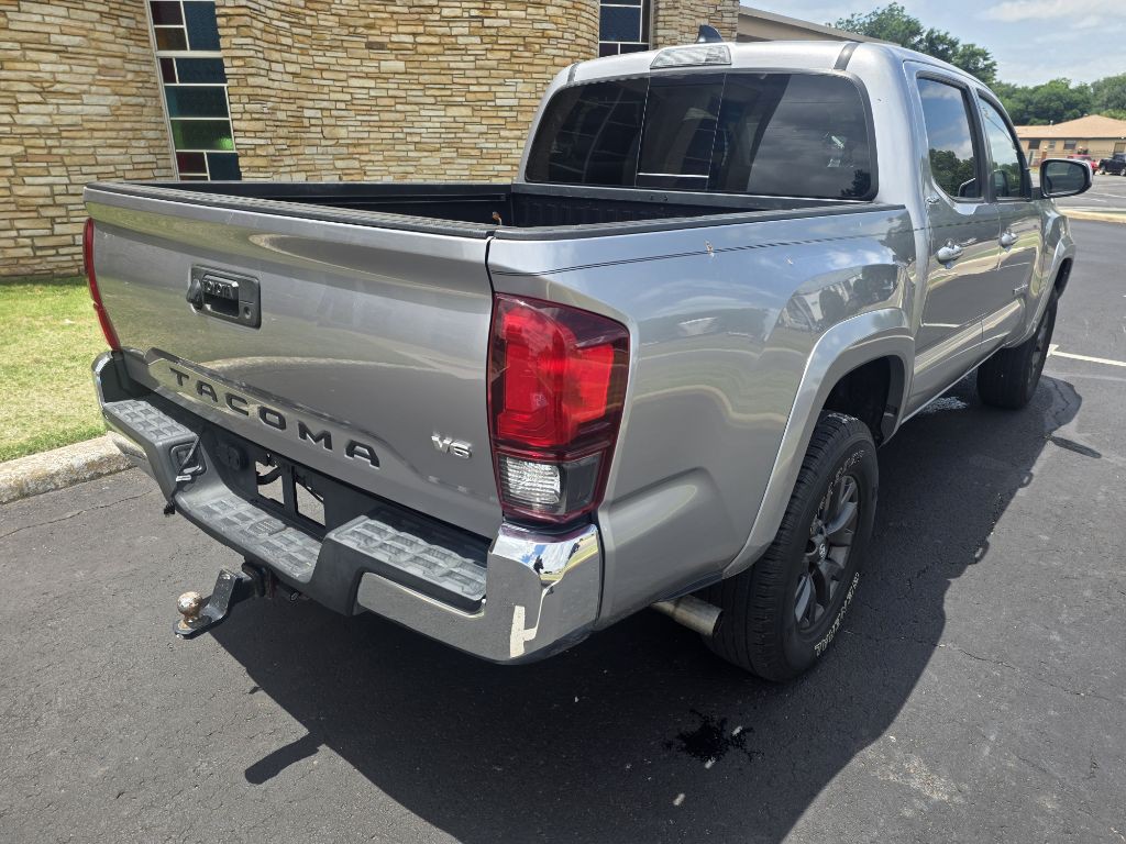 2020 Toyota Tacoma Image 2
