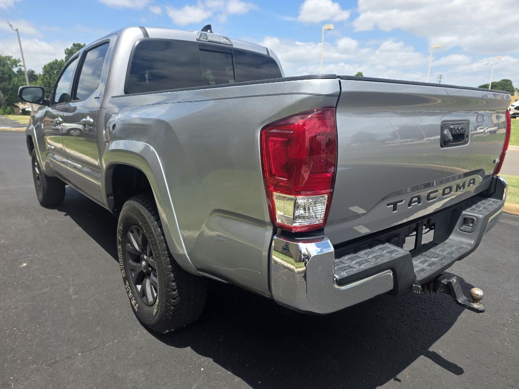 2020 Toyota Tacoma Image 3