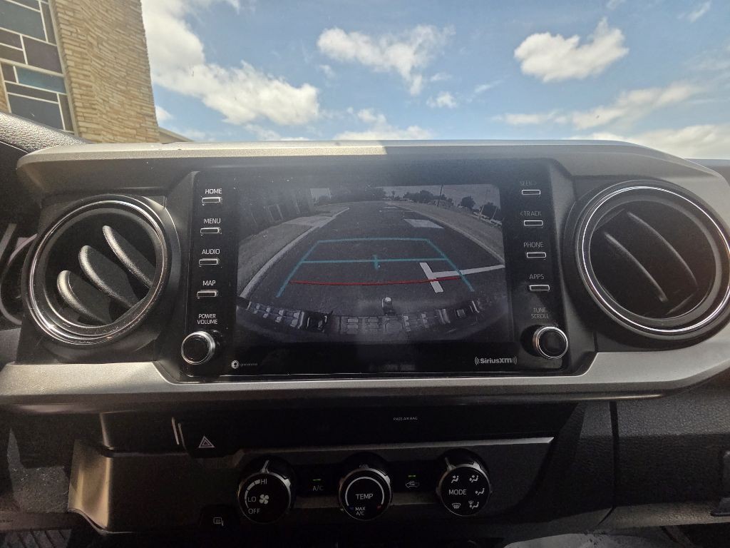 2020 Toyota Tacoma Image 14