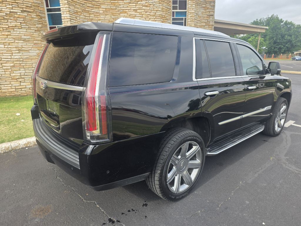 2019 Cadillac Escalade Image 3