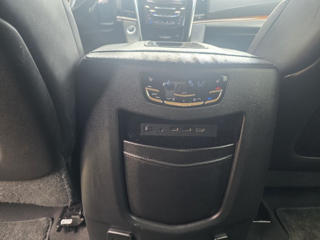 2019 Cadillac Escalade Image 15
