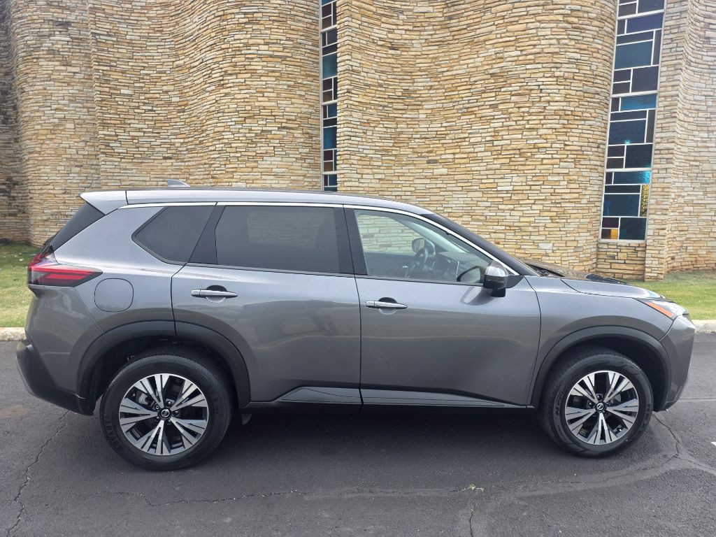 2021 Nissan Rogue Image 4
