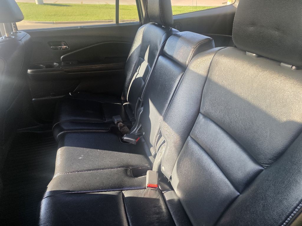 2016 Honda Pilot Image 12