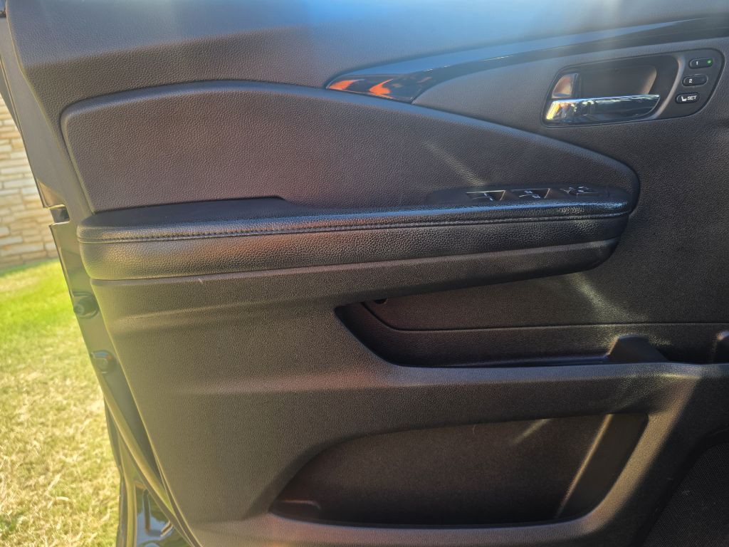 2016 Honda Pilot Image 15