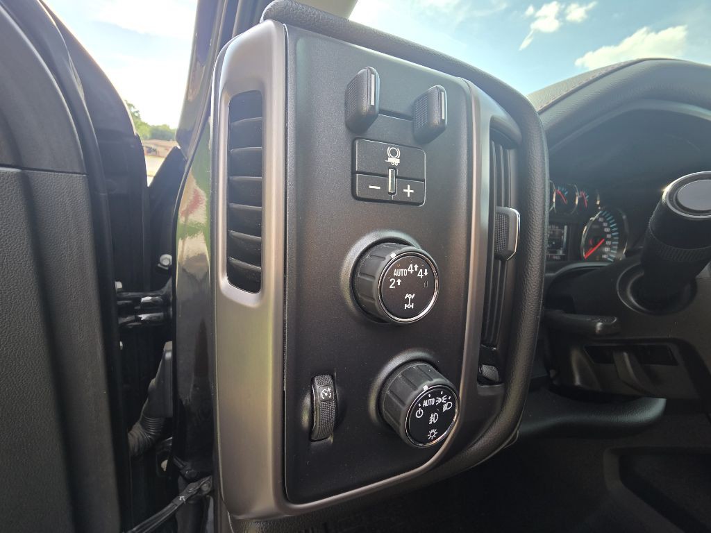 2018 GMC Sierra Image 16
