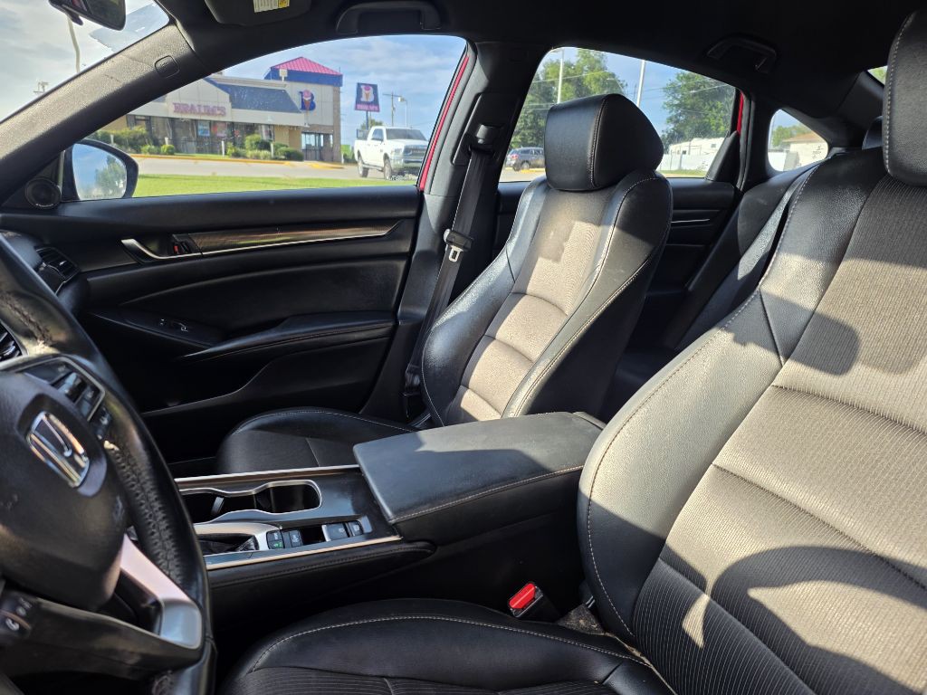 2021 Honda Accord Image 10