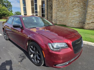 Image for 2021 Chrysler 300 Touring ID: 7517035