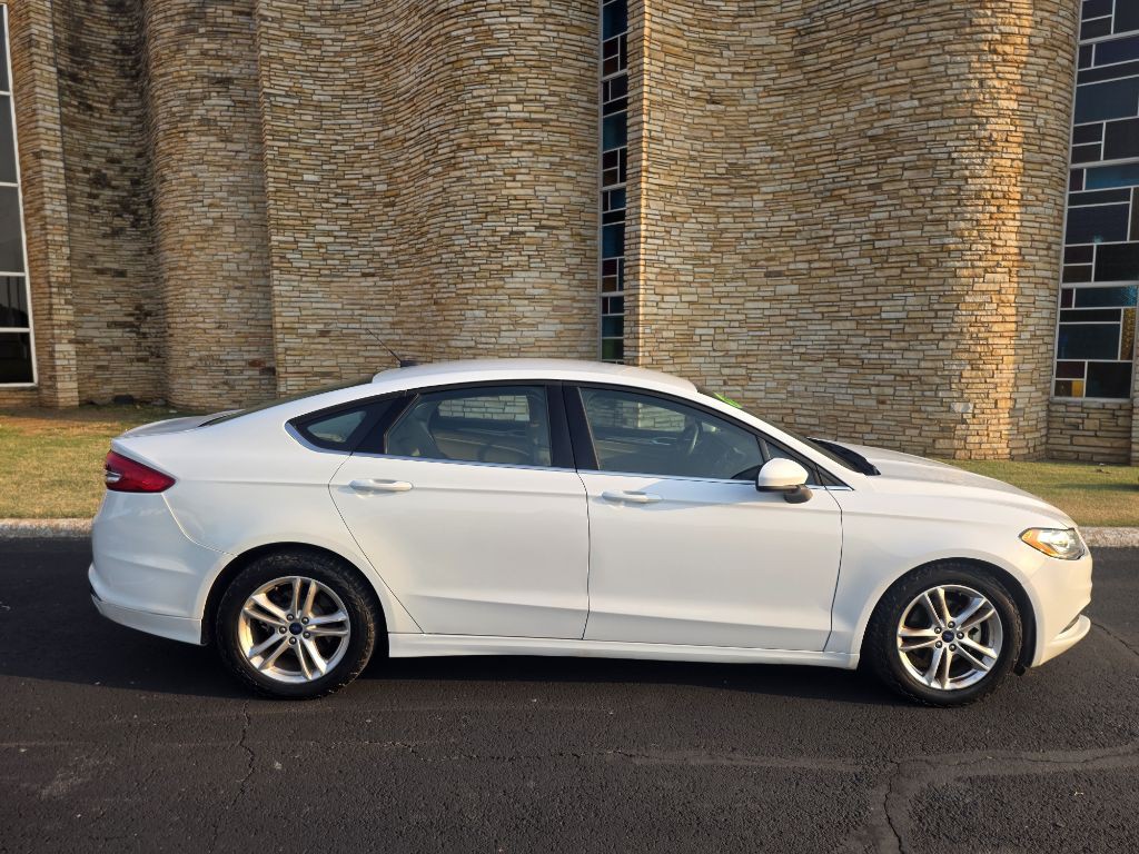 2018 Ford Fusion Image 2