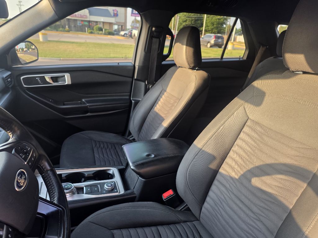 2020 Ford Explorer Image 12