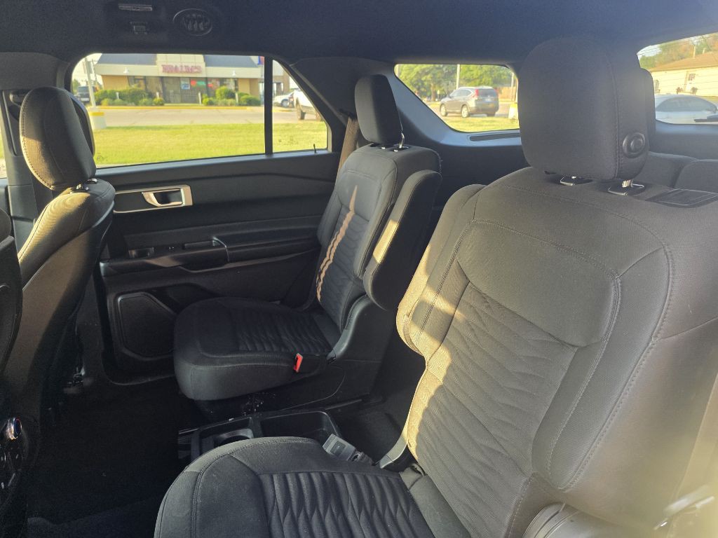 2020 Ford Explorer Image 13