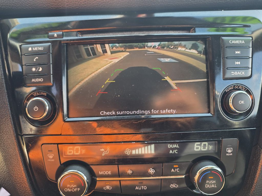 2019 Nissan Rogue Image 14