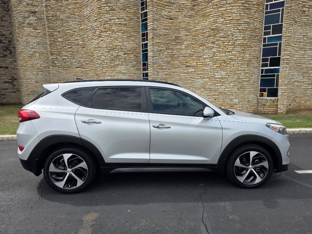 2016 Hyundai Tucson Image 2