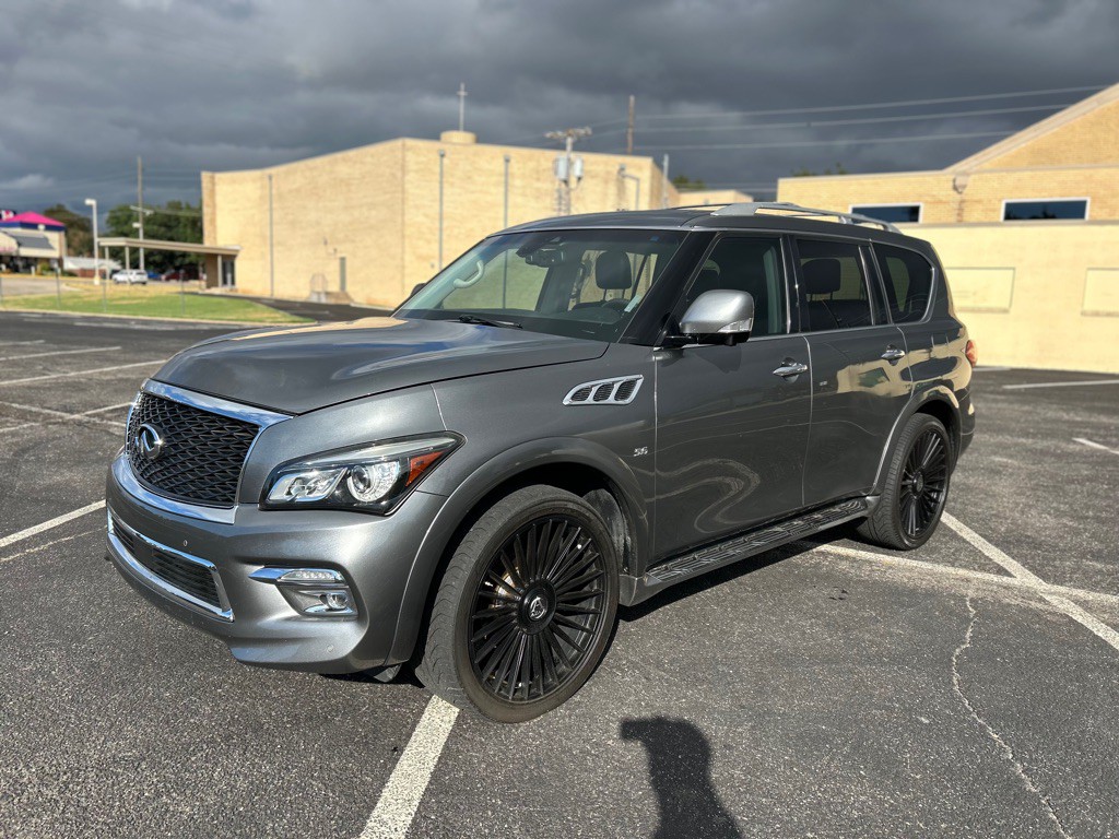 2017 INFINITI QX80 Image 3