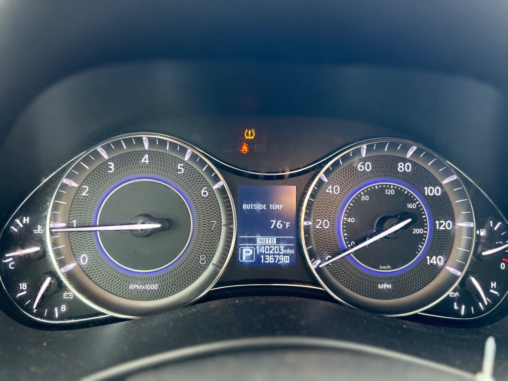 2017 INFINITI QX80 Image 14