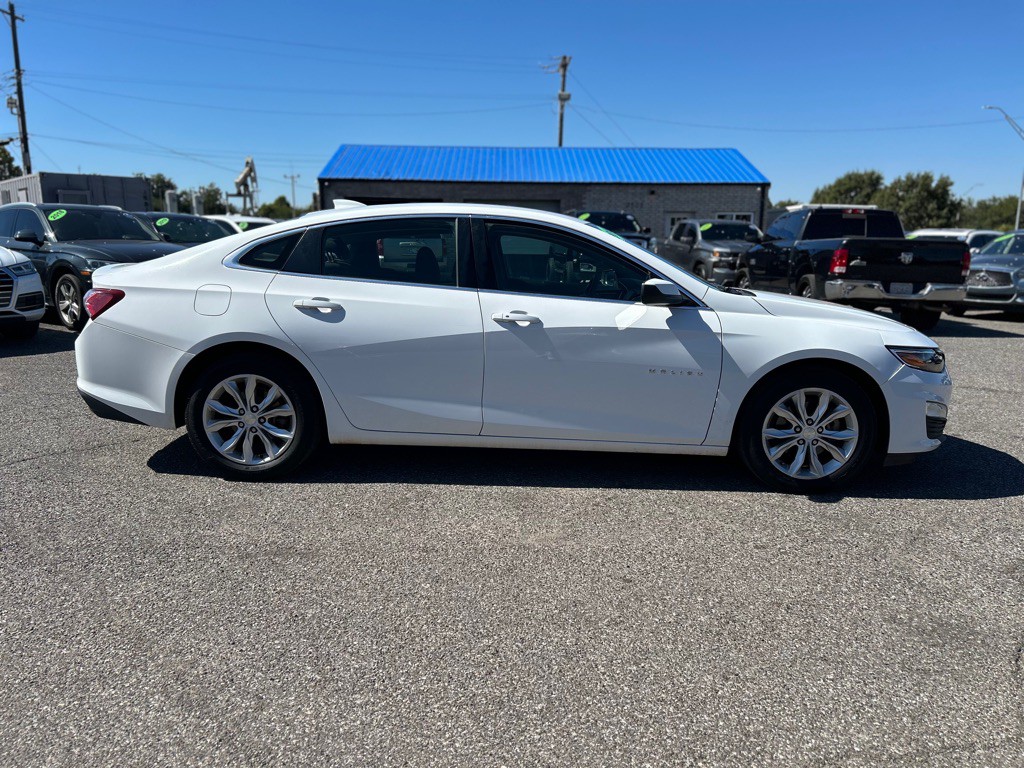 2019 Chevrolet Malibu Image 4