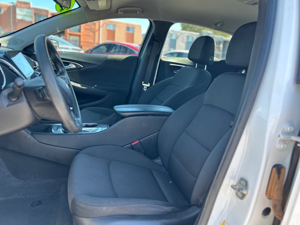 2019 Chevrolet Malibu Image 10