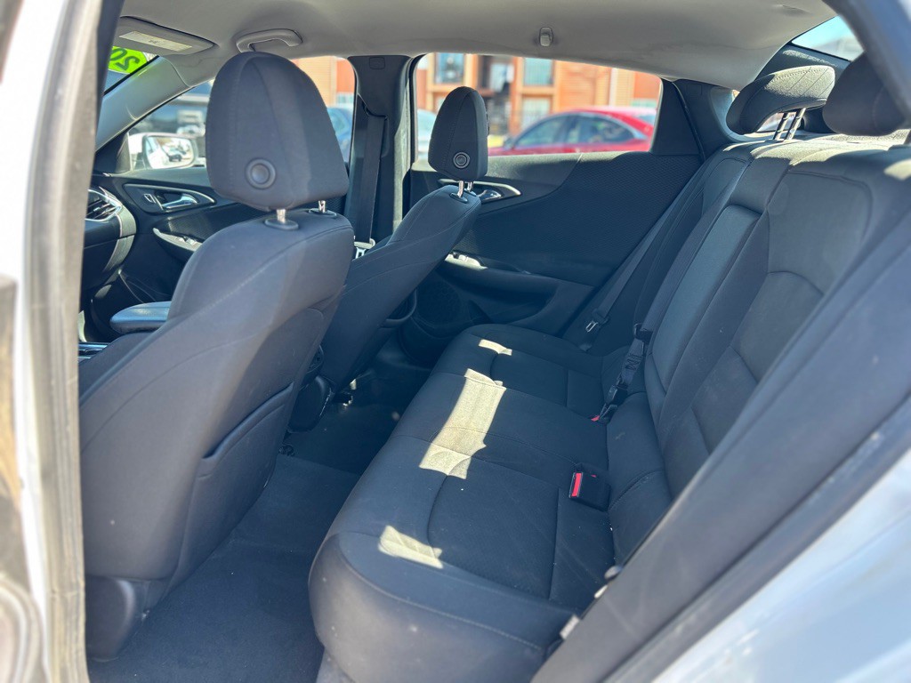 2019 Chevrolet Malibu Image 13