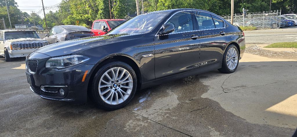 2016 BMW 5 Series Image 15