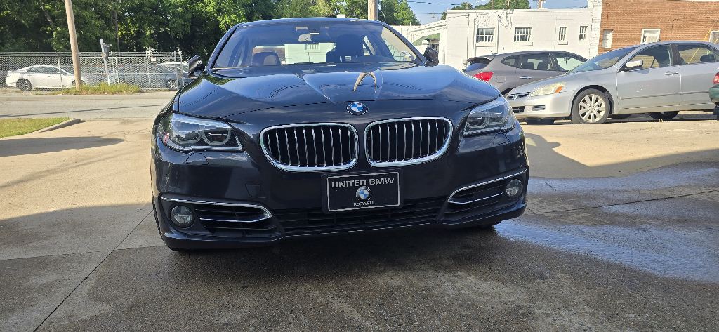 2016 BMW 5 Series Image 16