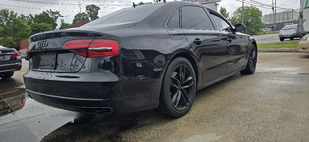 2017 Audi A8 Image 2