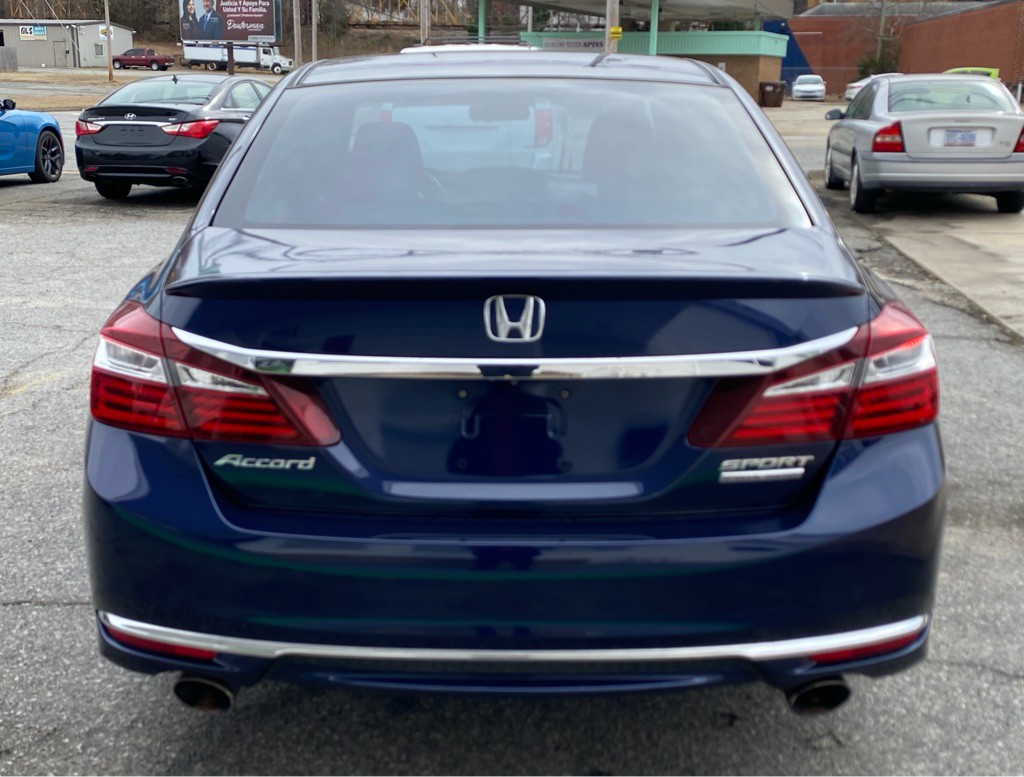 2017 Honda Accord Image 6
