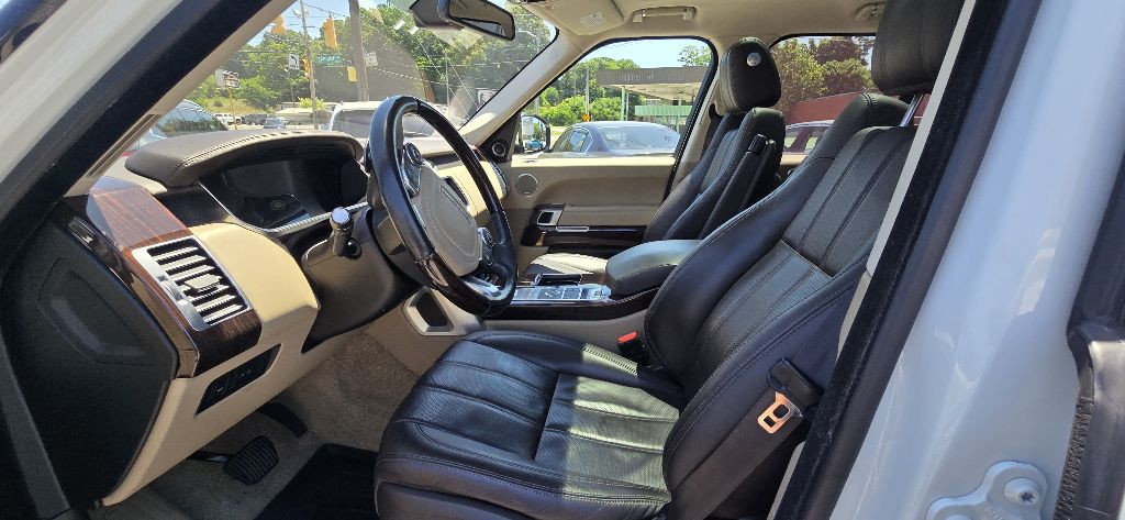 2016 Land Rover Range Rover Image 12