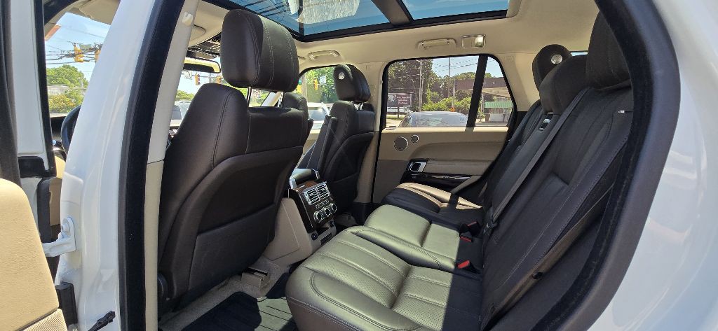2016 Land Rover Range Rover Image 14