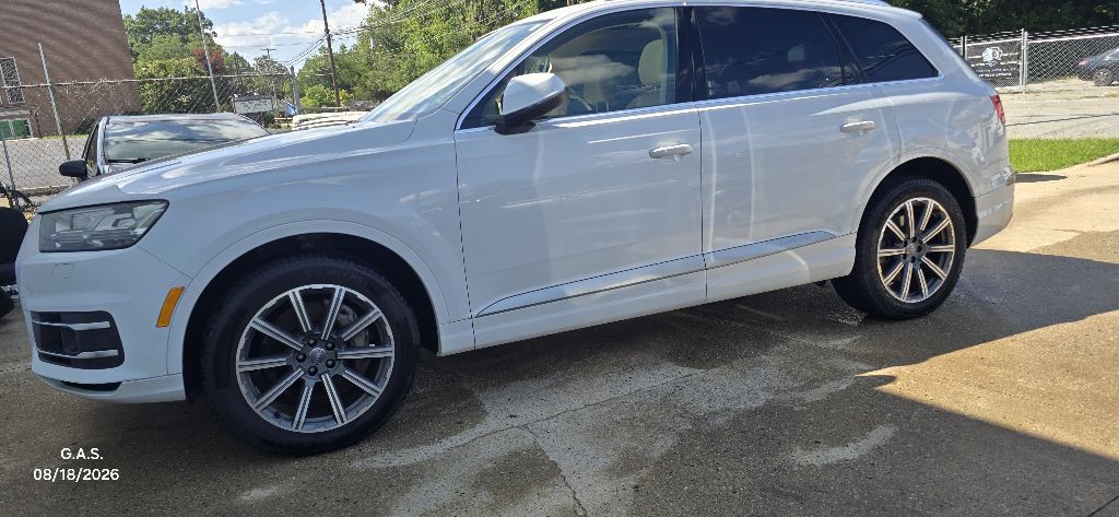 2018 Audi Q7 Image 2