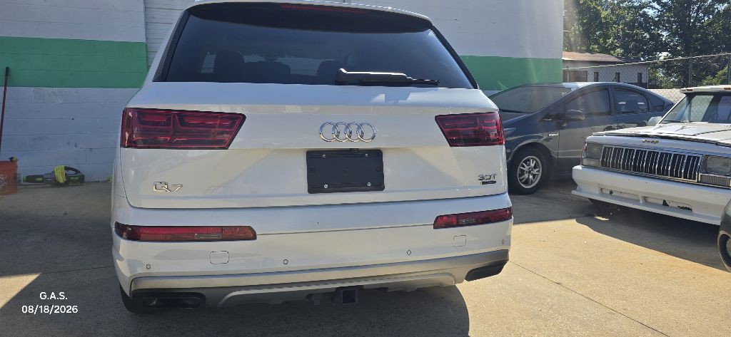2018 Audi Q7 Image 8