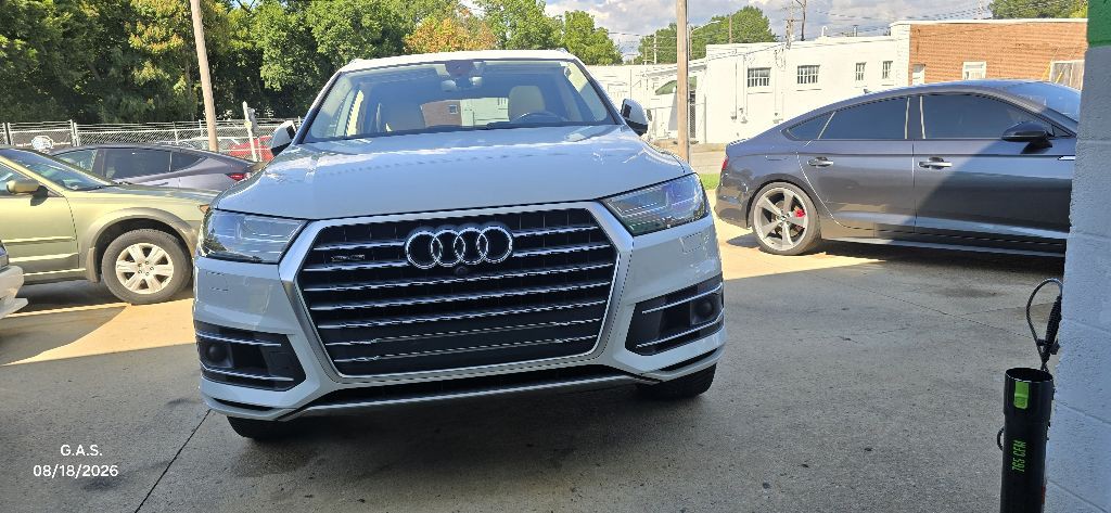 2018 Audi Q7 Image 9
