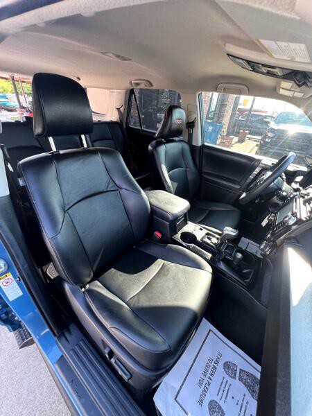2018 Toyota 4Runner Image 27
