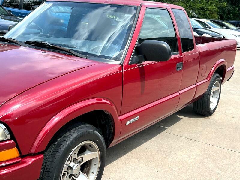 2003 Chevrolet S10 Image 4