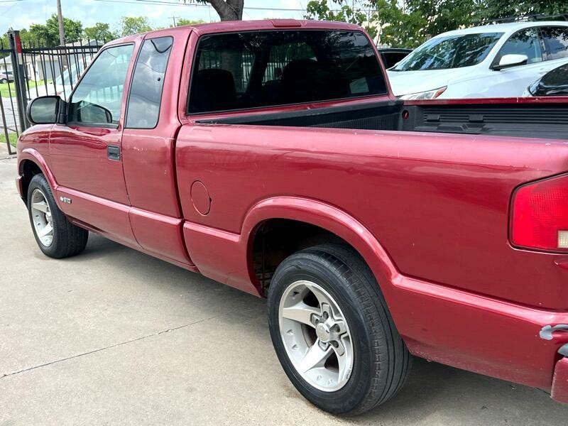 2003 Chevrolet S10 Image 6