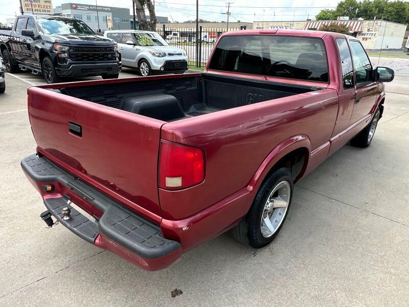 2003 Chevrolet S10 Image 9