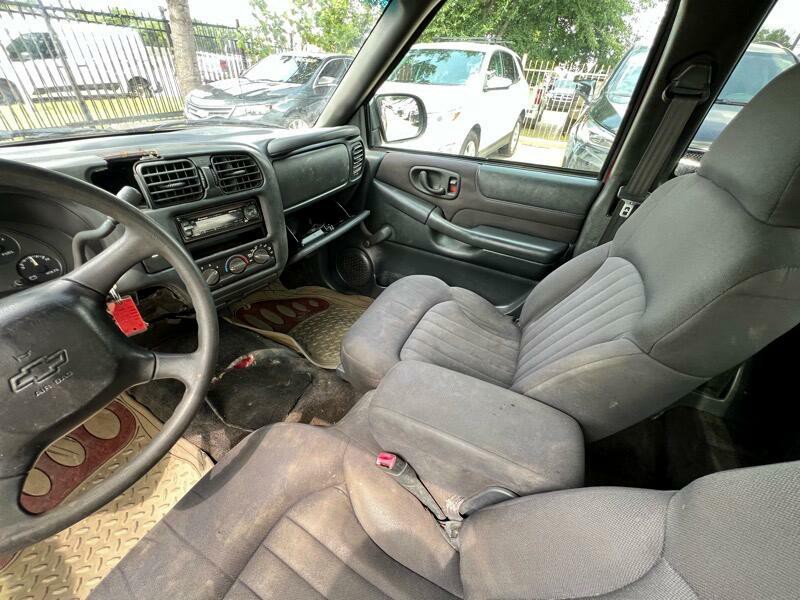 2003 Chevrolet S10 Image 19