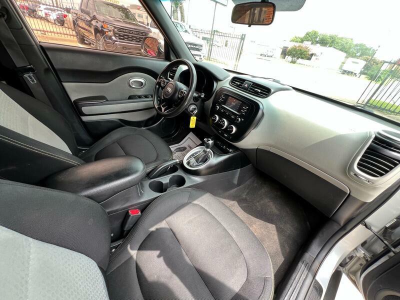 2016 Kia Soul Image 18