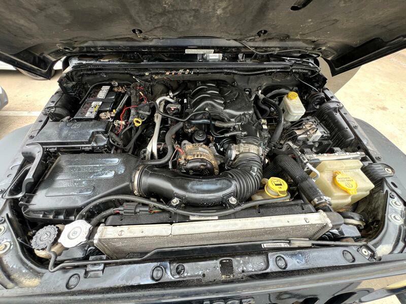 2013 Jeep Wrangler Image 21