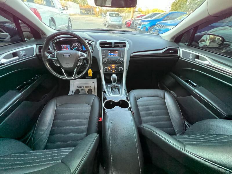 2014 Ford Fusion Image 16