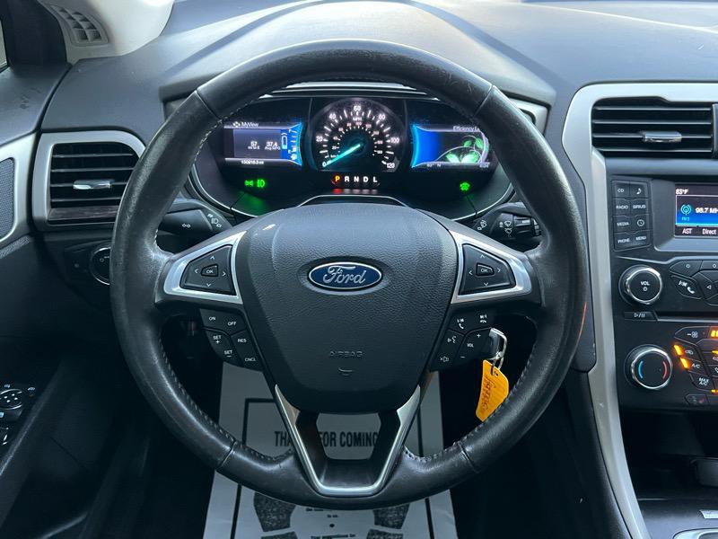 2014 Ford Fusion Image 19